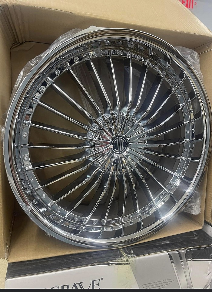 22in 2 crave 5x114.3/120 $1860.00