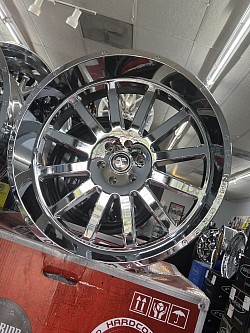 26x12 Hardcores HC13 6x139.7